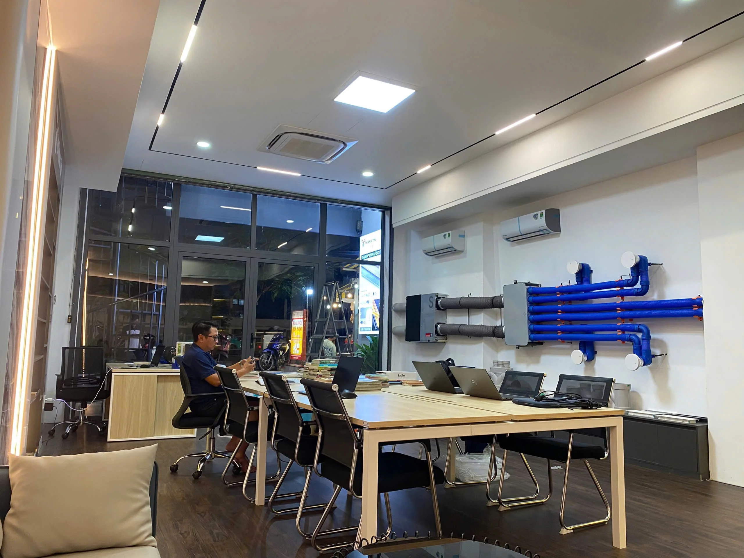Showroom